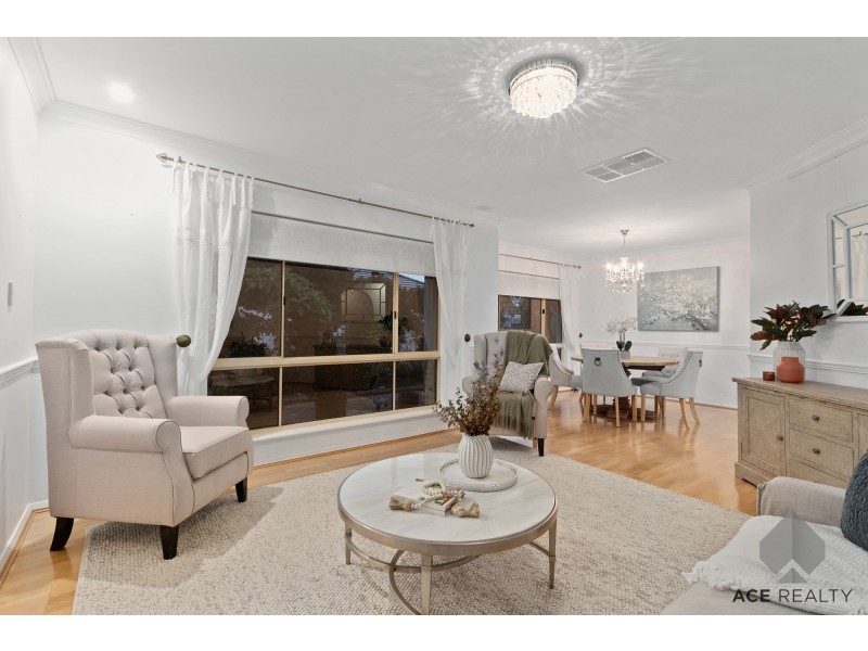 1/8 Matheson Road, Applecross WA 6153