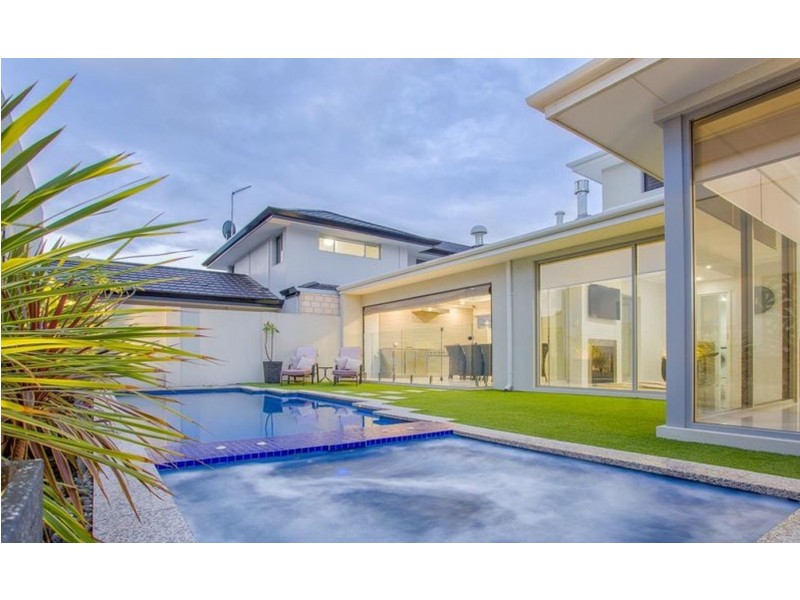 32 Parkside Avenue, Mount Pleasant WA 6153