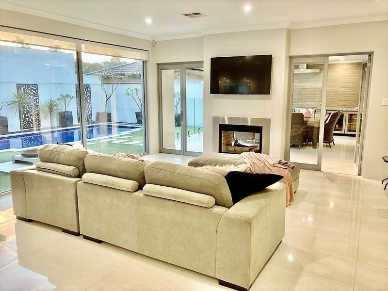 32 Parkside Avenue, Mount Pleasant WA 6153