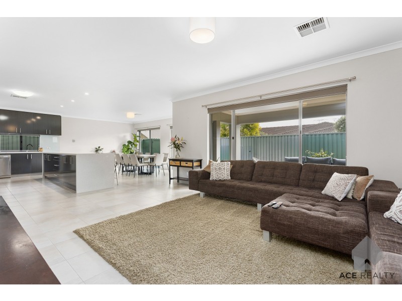 18 Brian Avenue, Mount Pleasant WA 6153