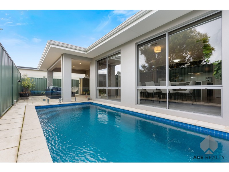 18 Brian Avenue, Mount Pleasant WA 6153