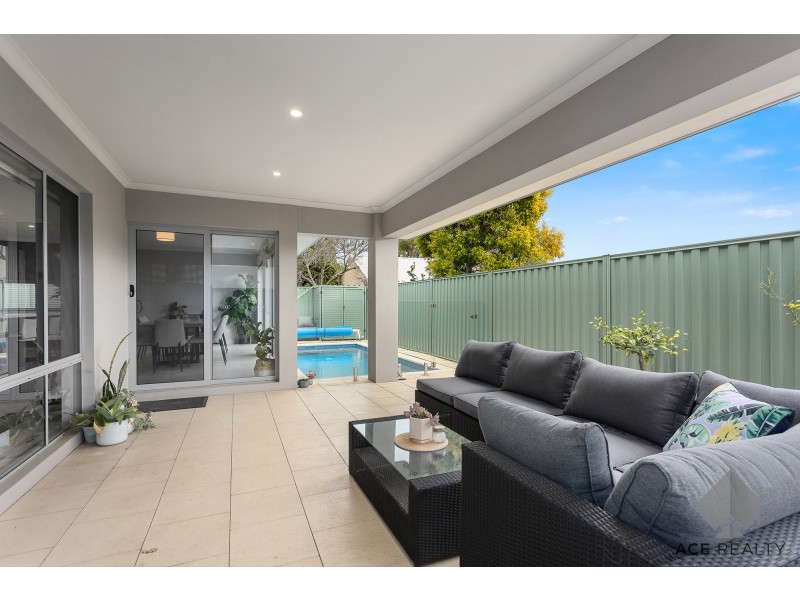 18 Brian Avenue, Mount Pleasant WA 6153