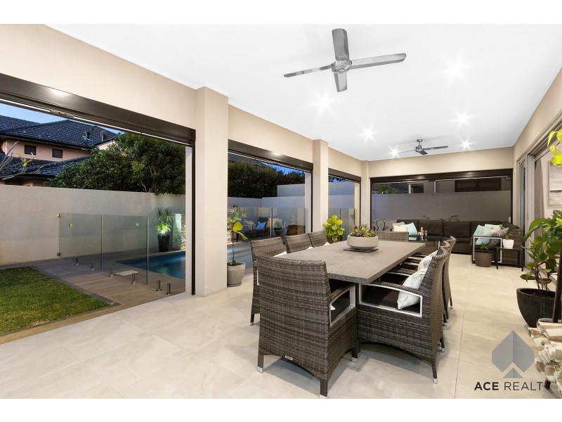 2B Tweeddale Road, Applecross WA 6153