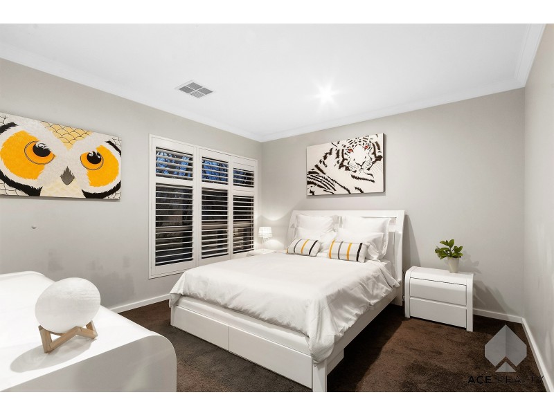 2B Tweeddale Road, Applecross WA 6153