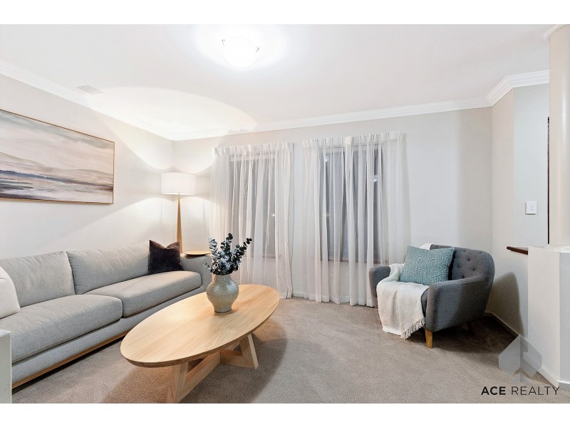 40 Kooralbyn Valley Crescent, Jandakot WA 6164