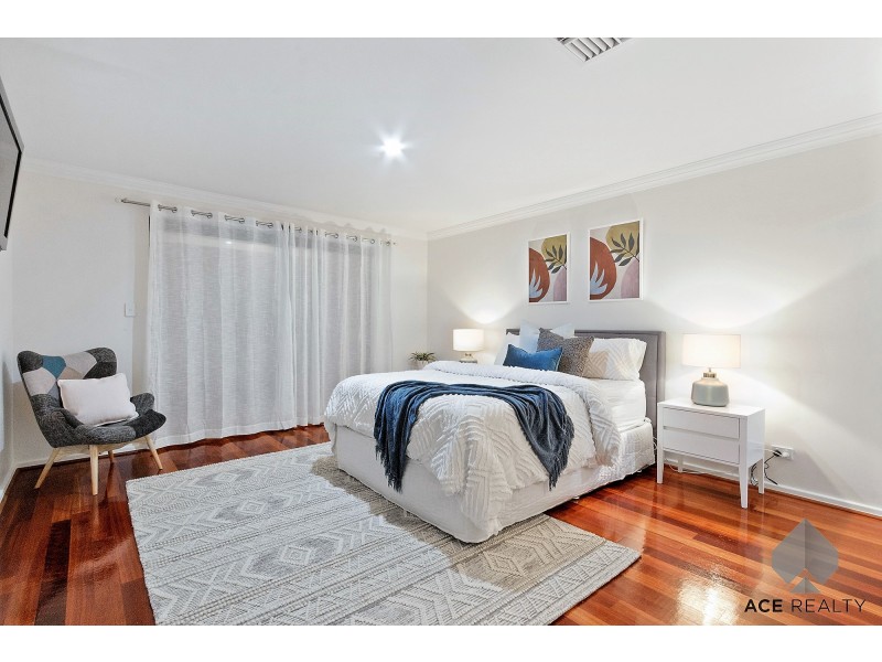 40 Kooralbyn Valley Crescent, Jandakot WA 6164