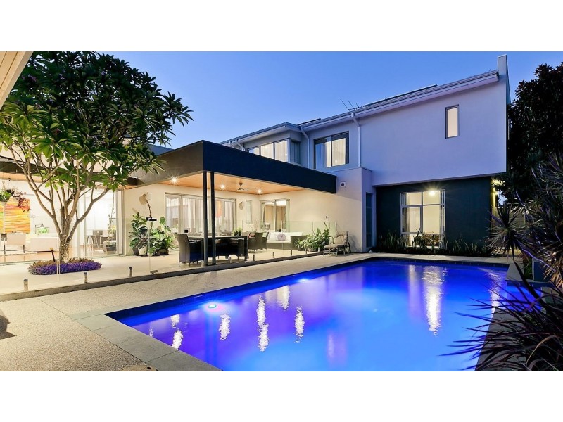 95 Tweeddale Road, Applecross WA 6153