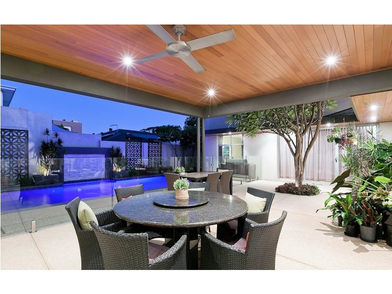 95 Tweeddale Road, Applecross WA 6153