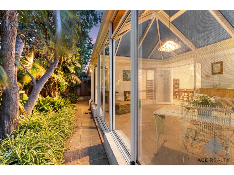 21A Glenelg Street, Applecross WA 6153