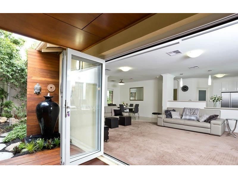 74 Tweeddale Road, Applecross WA 6153