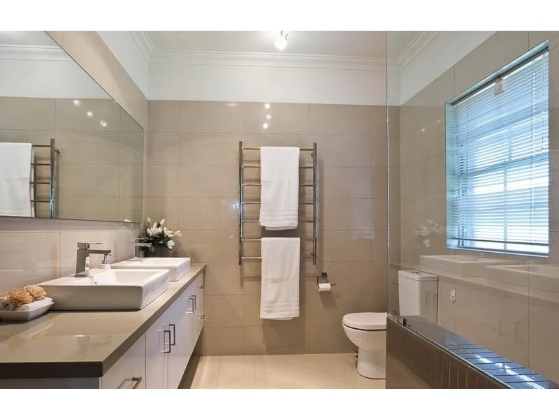 74 Tweeddale Road, Applecross WA 6153