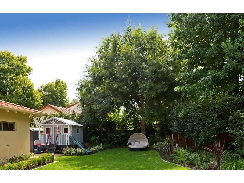 74 Tweeddale Road, Applecross WA 6153