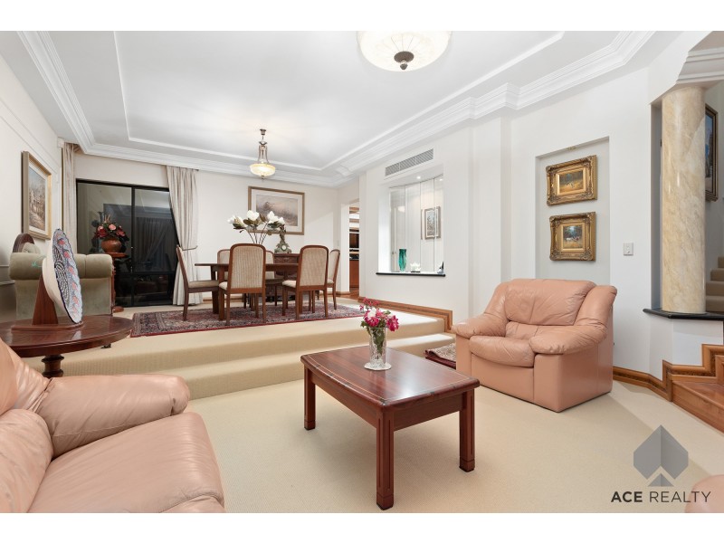 57 Tweeddale Road, Applecross WA 6153