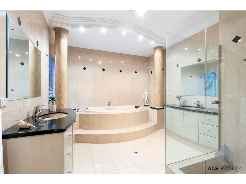 57 Tweeddale Road, Applecross WA 6153