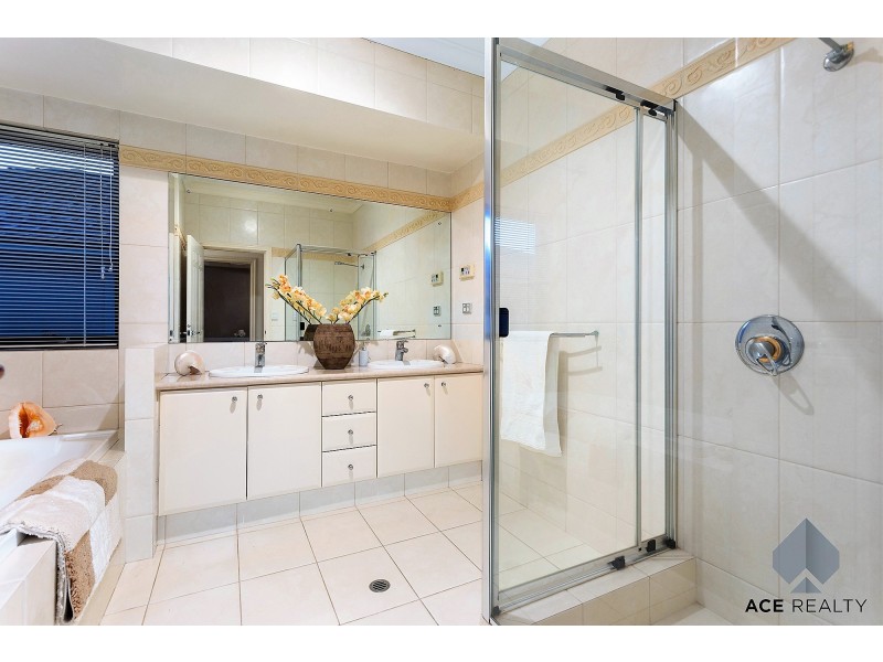 57 Tweeddale Road, Applecross WA 6153