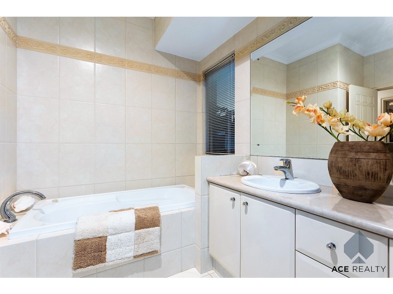 57 Tweeddale Road, Applecross WA 6153