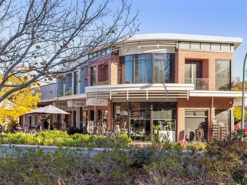 57 Tweeddale Road, Applecross WA 6153