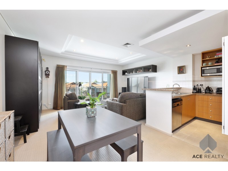 18/1 Preston Street, Como WA 6152