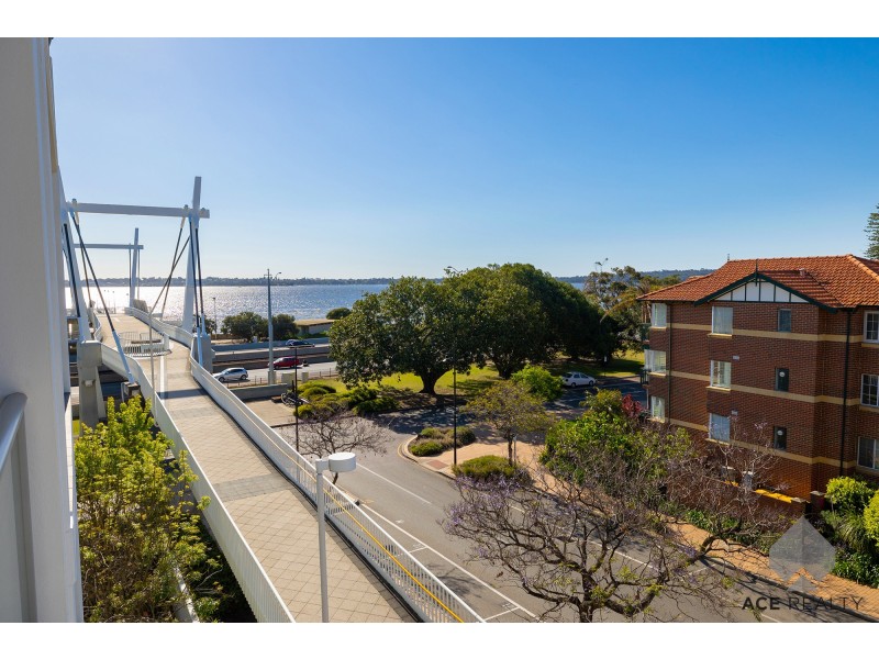 18/1 Preston Street, Como WA 6152