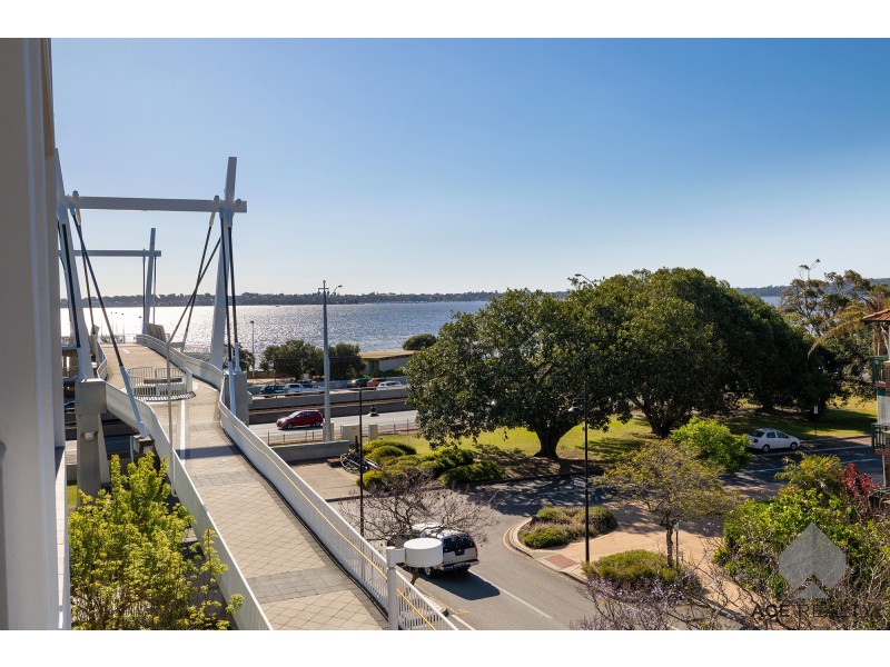18/1 Preston Street, Como WA 6152