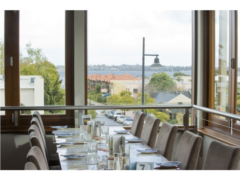 18/1 Preston Street, Como WA 6152