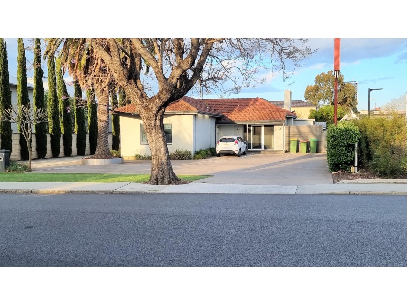 34 & 34A Reynolds Road, Applecross WA 6153