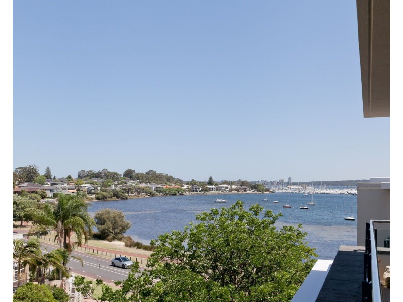 W404/70 Canning Beach Road, Applecross WA 6153