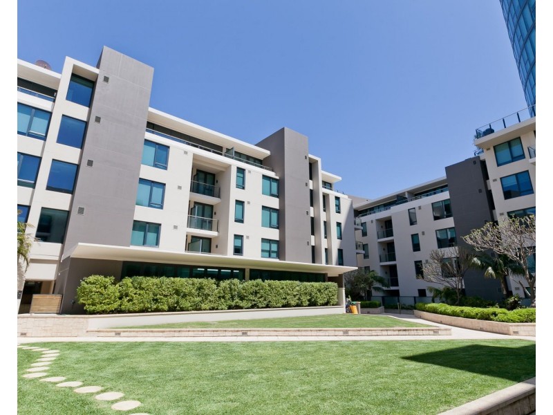 W404/70 Canning Beach Road, Applecross WA 6153