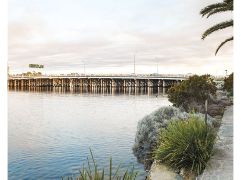 W404/70 Canning Beach Road, Applecross WA 6153