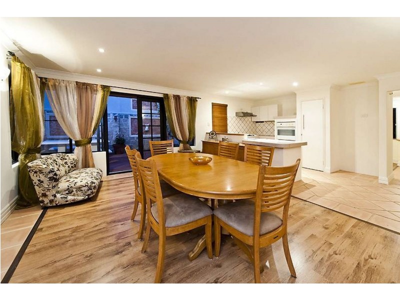 101A Tweeddale Road, Applecross WA 6153