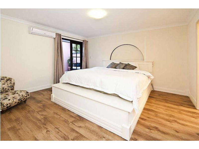 101A Tweeddale Road, Applecross WA 6153