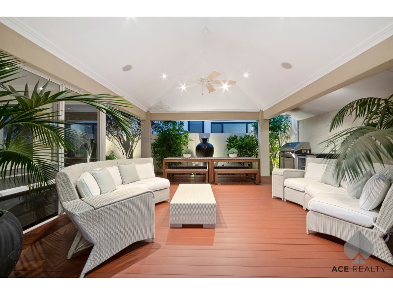 15 Raymond Street, Mount Pleasant WA 6153