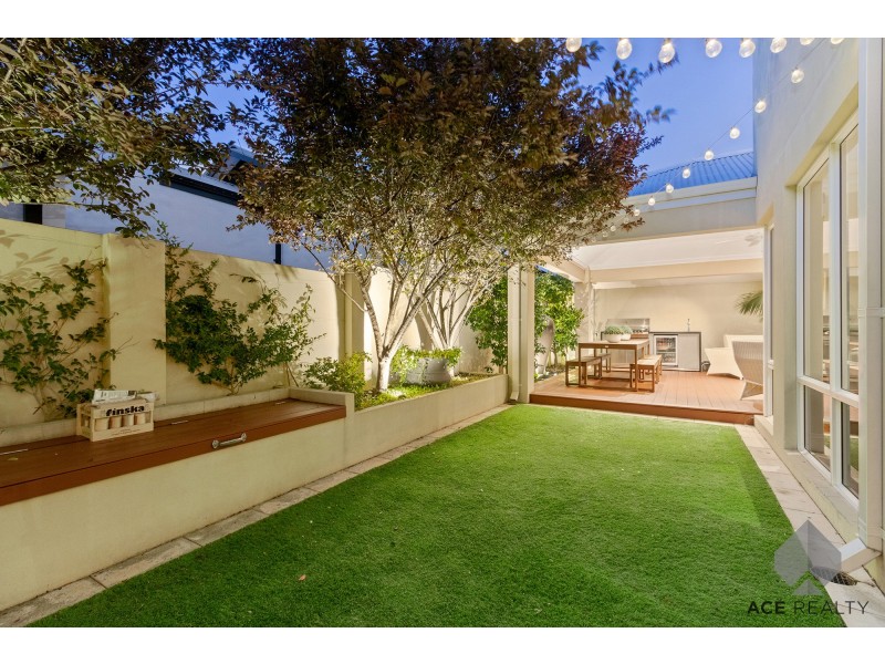 15 Raymond Street, Mount Pleasant WA 6153