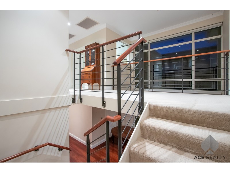 15 Raymond Street, Mount Pleasant WA 6153