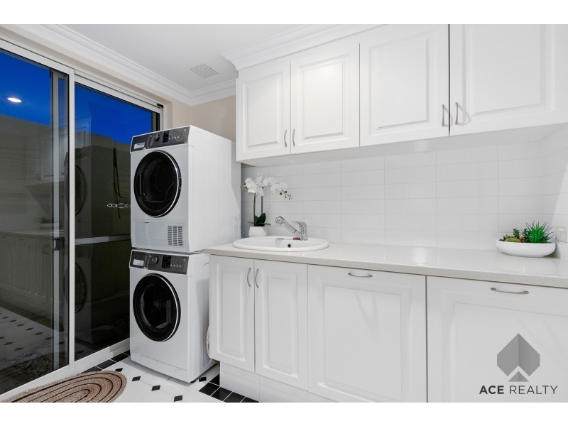 15 Raymond Street, Mount Pleasant WA 6153