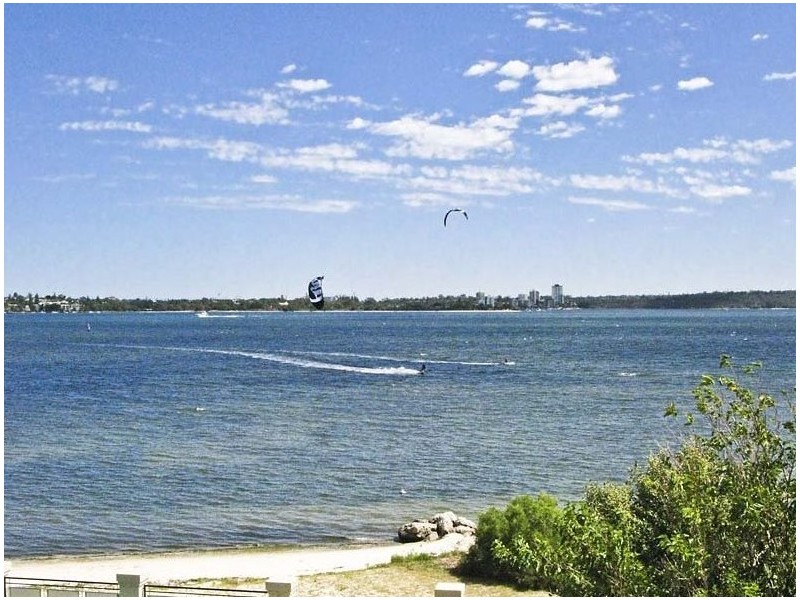 73 Melville Beach Road, Applecross WA 6153