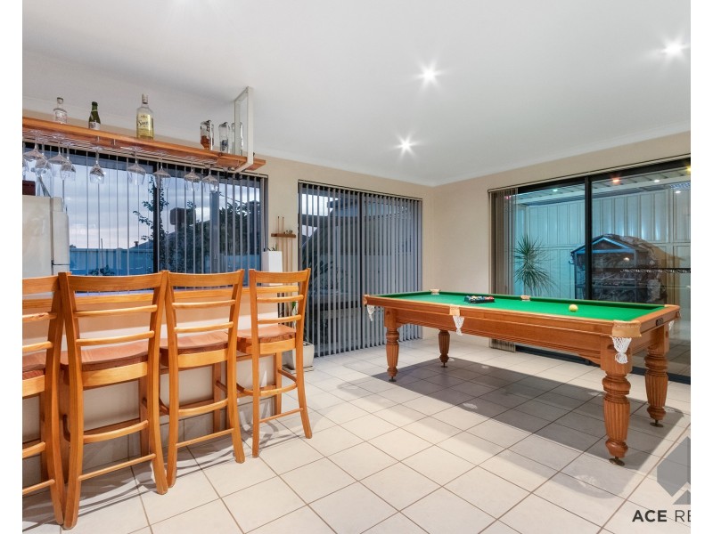 38 Barfield Road, Hammond Park WA 6164