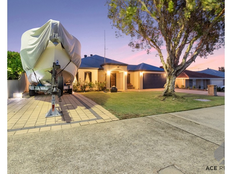 38 Barfield Road, Hammond Park WA 6164