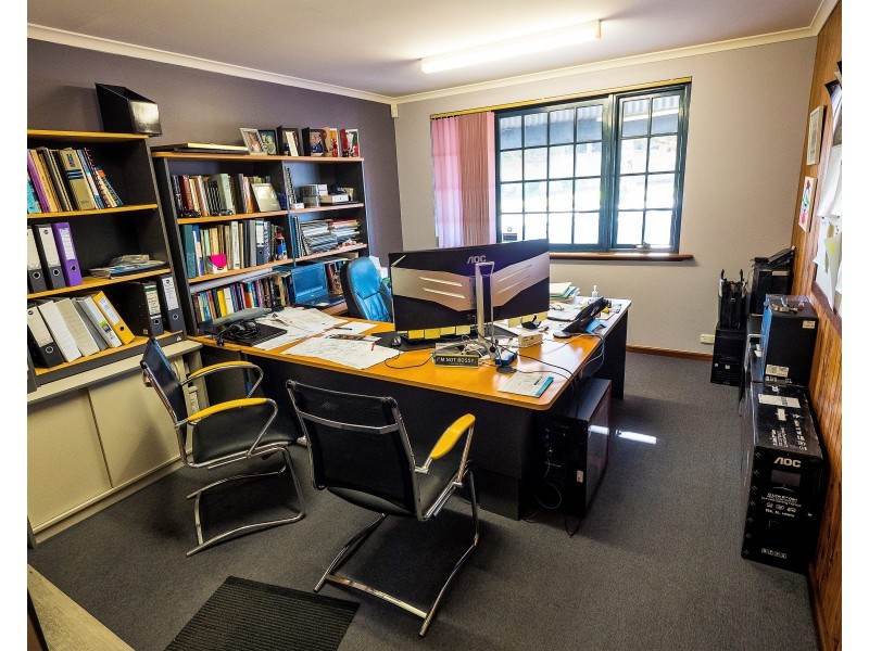 21 Riseley Street, Ardross WA 6153