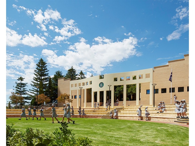 76B Thelma Street, Como WA 6152