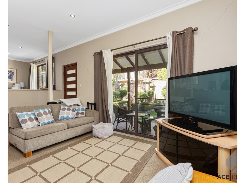 10/40 Congdon Way, Booragoon WA 6154