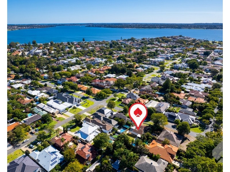 13 Kinross Road, Applecross WA 6153