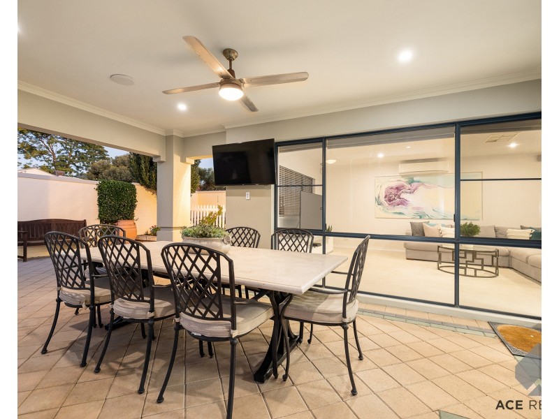 7 Cormack Road, Alfred Cove WA 6154