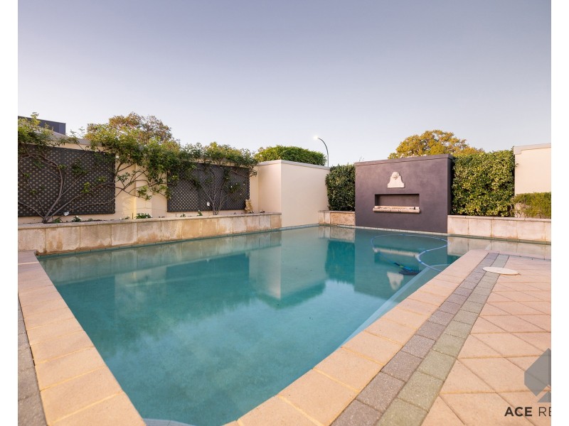 7 Cormack Road, Alfred Cove WA 6154