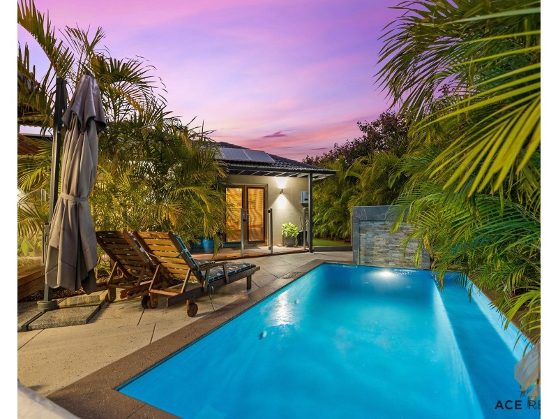 5 Maddox Crescent, Melville WA 6156