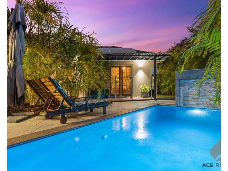 5 Maddox Crescent, Melville WA 6156