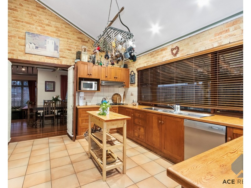73 Tweeddale Road, Applecross WA 6153