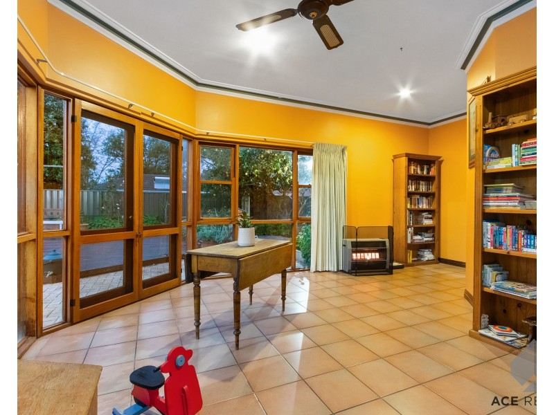 73 Tweeddale Road, Applecross WA 6153