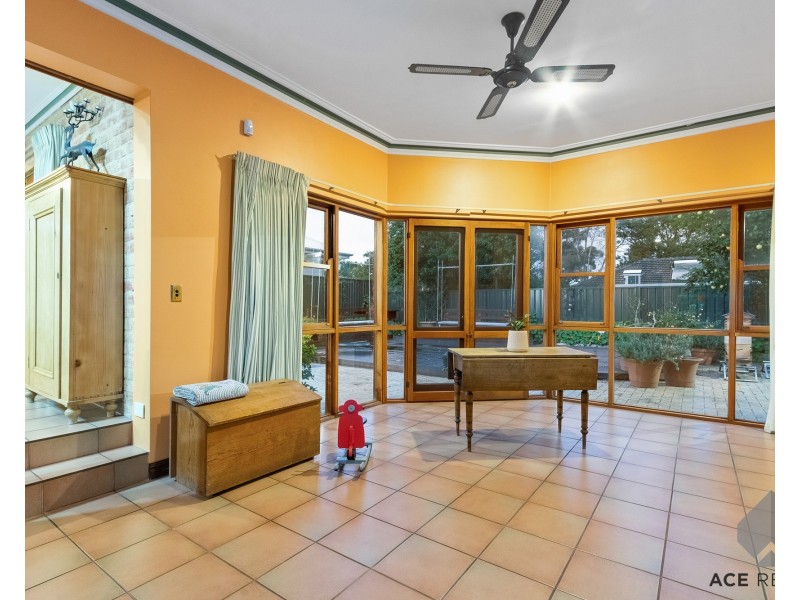 73 Tweeddale Road, Applecross WA 6153