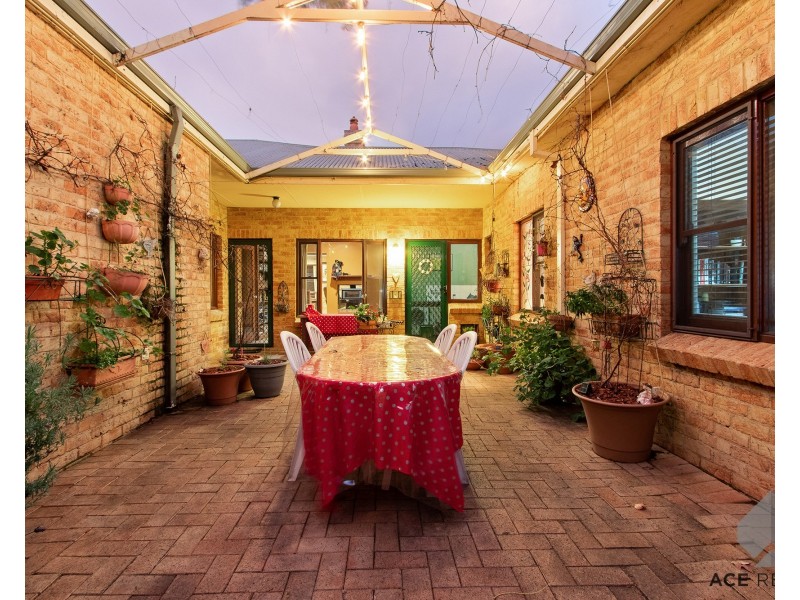 73 Tweeddale Road, Applecross WA 6153